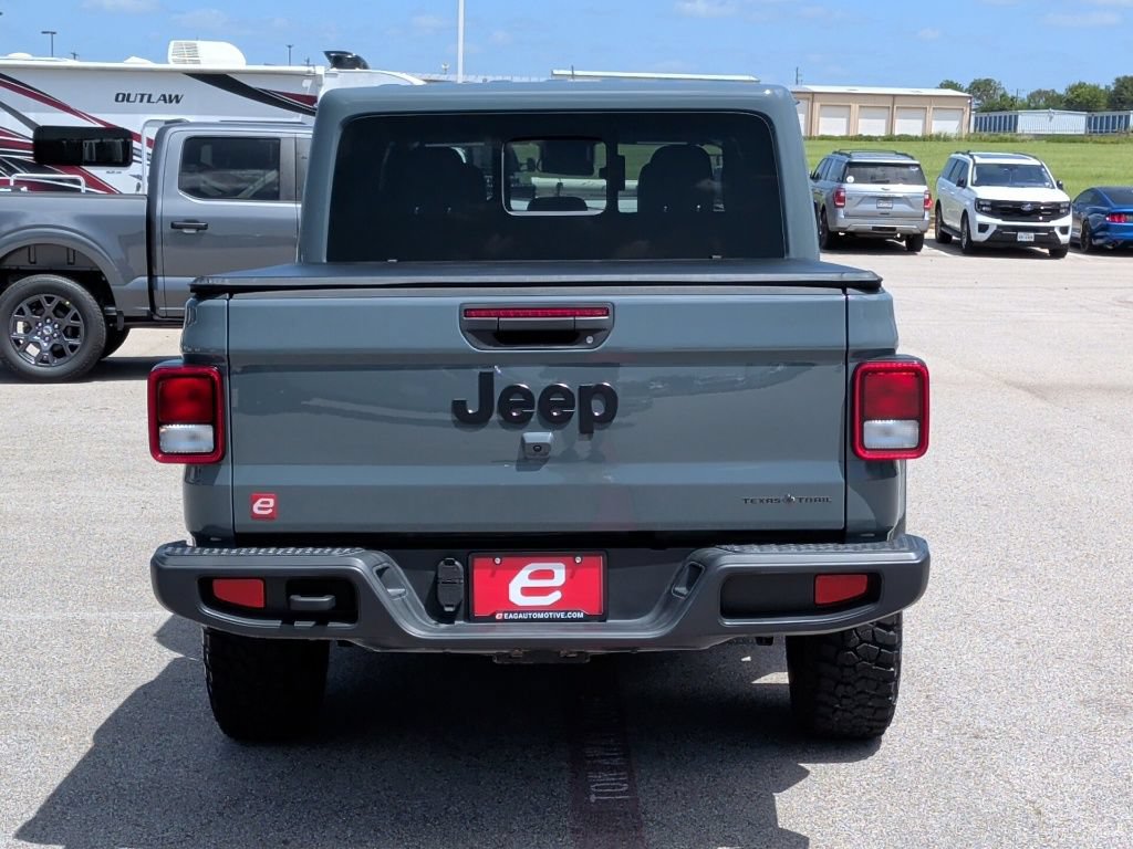 Used 2024 Jeep Gladiator Sport AWD/4WD image 7