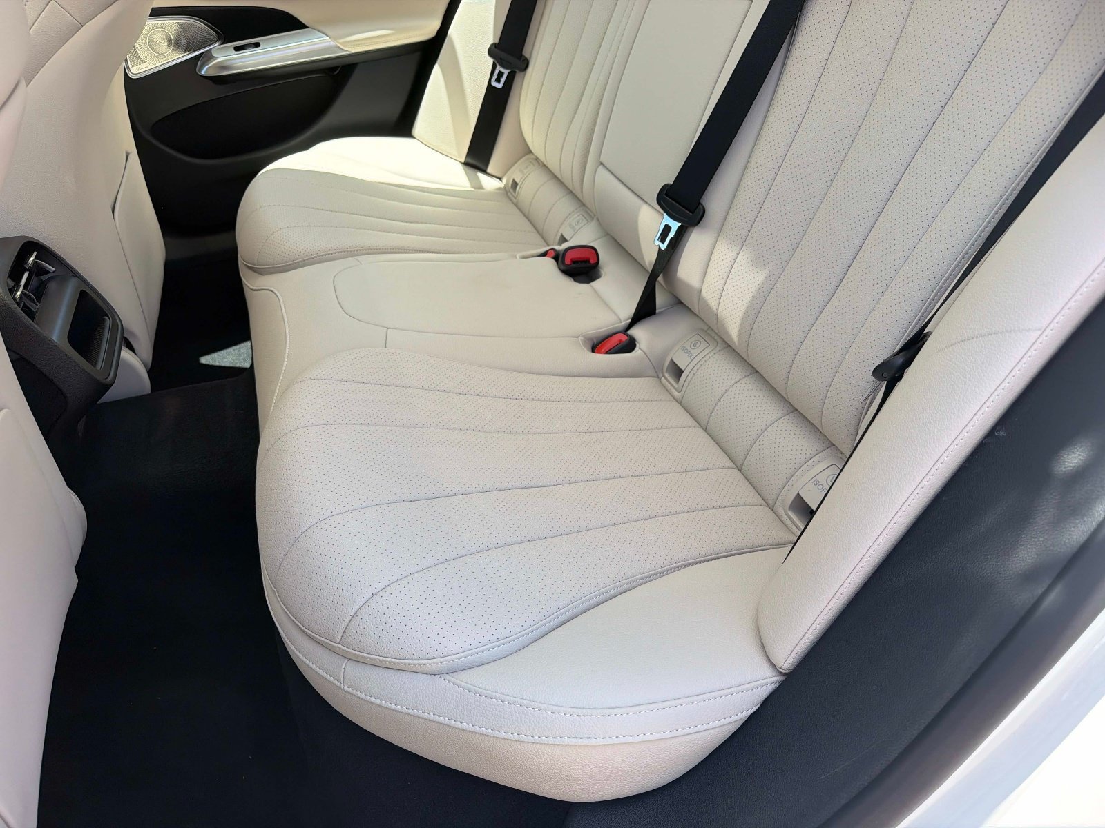 Certified 2026 Mercedes-Benz E 450 4MATIC Sedan image 13