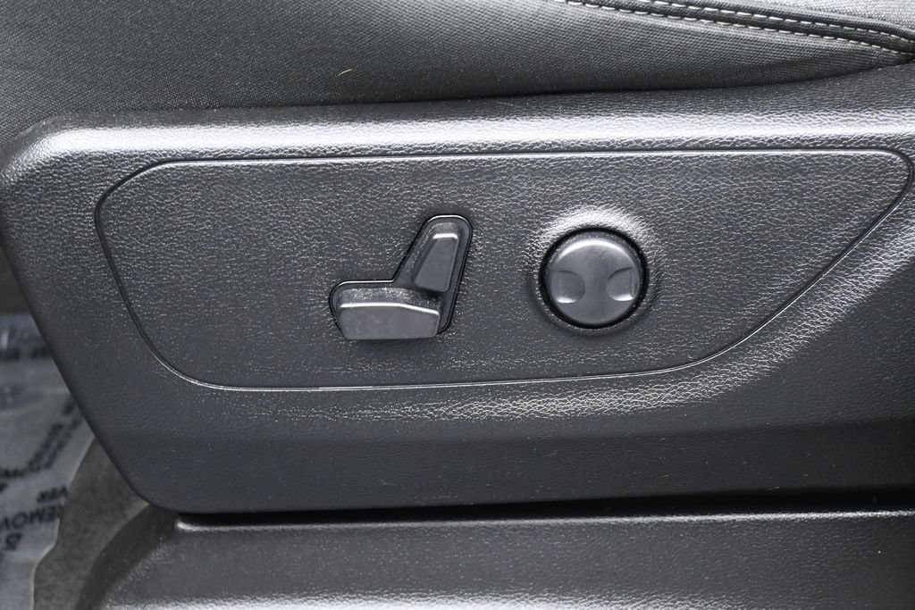Used 2023 RAM 1500 Big Horn RWD image 12