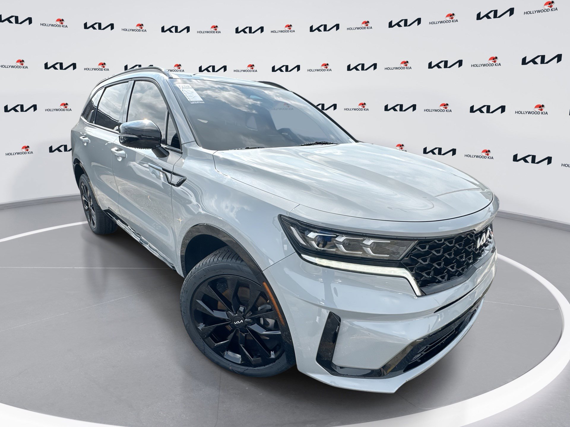 Used 2023 Kia Sorento SX