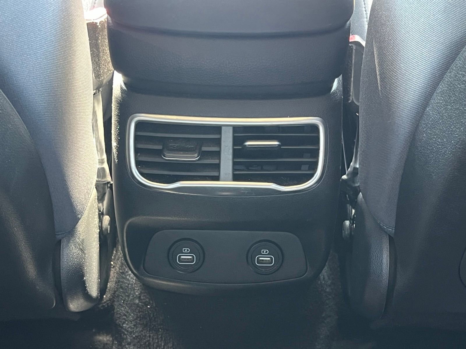 Used 2021 Hyundai Santa Fe SE FWD image 17