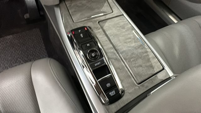 Used 2018 Acura RLX w/ Technology Package FWD image 21