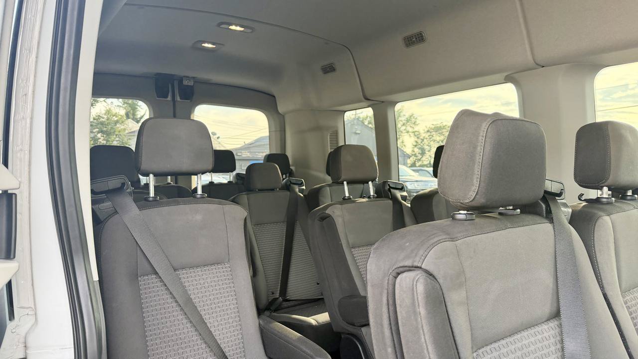Used 2024 Ford Transit 350 XLT RWD image 12