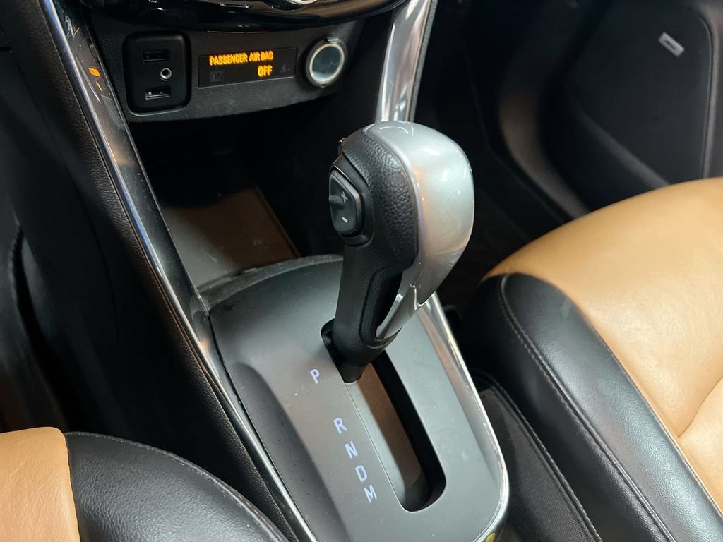 Used 2017 Chevrolet Trax Premier w/ Driver Confidence II Package FWD image 17