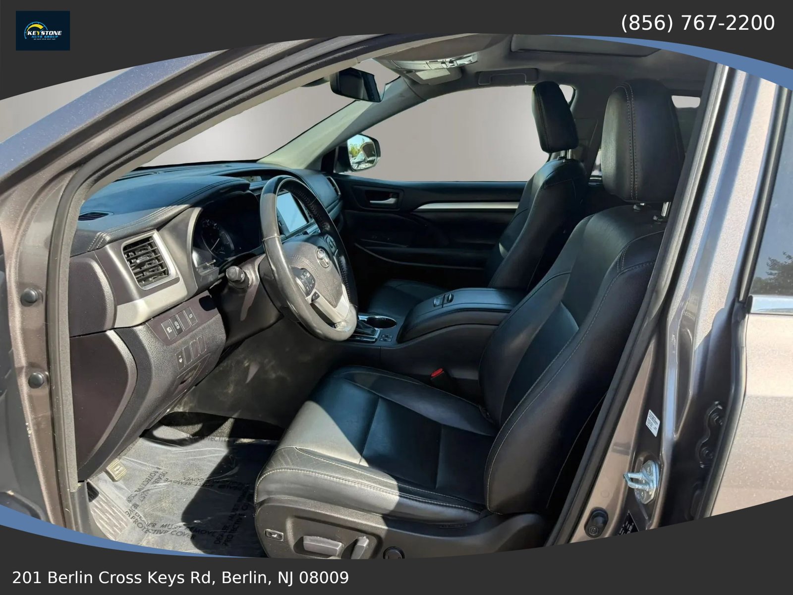 Used 2017 Toyota Highlander XLE FWD image 11