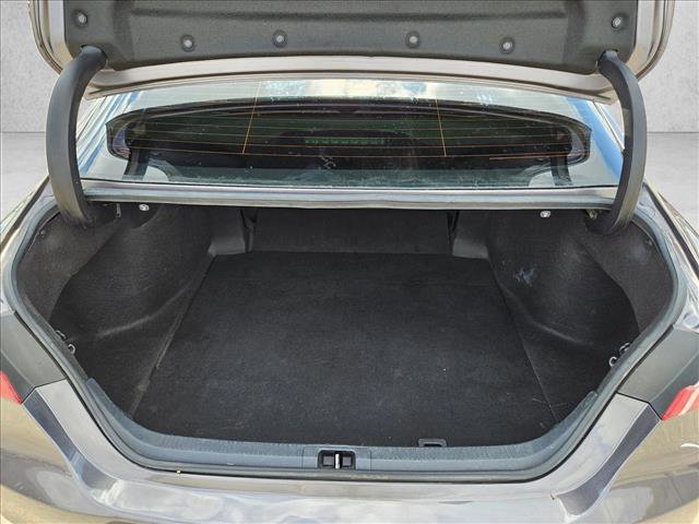 Used 2022 Toyota Camry LE image 6
