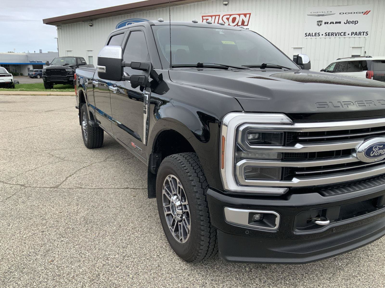 Used 2024 Ford F350 Limited w/ FX4 Off-Road Package AWD/4WD image 17