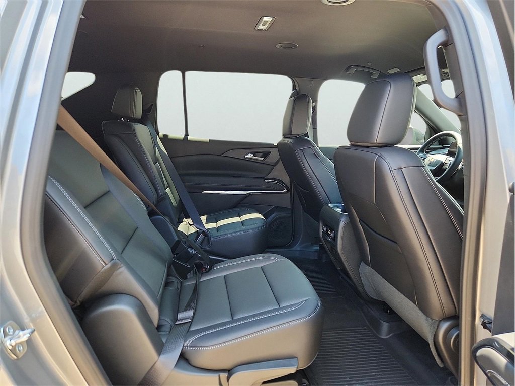 New 2026 Chevrolet Traverse LT w/ LPO, Floor Liner Package image 14