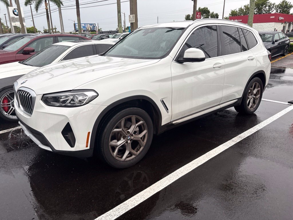 Certified 2024 BMW X3 xDrive30i w/ Premium Package AWD/4WD image 9