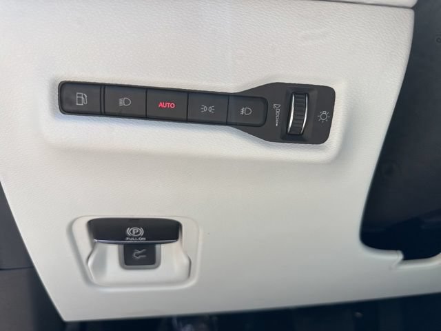 New 2026 Jeep Cherokee Limited AWD/4WD image 32