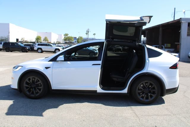 Used 2023 Tesla Model X AWD/4WD image 38