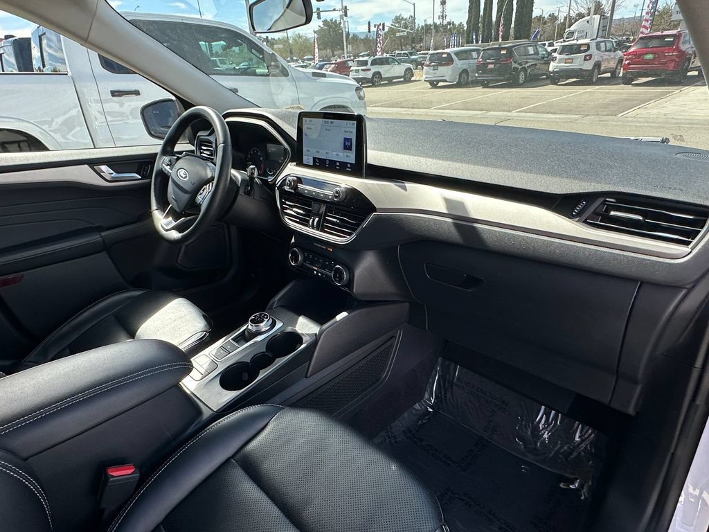 Used 2022 Ford Escape SEL FWD image 17