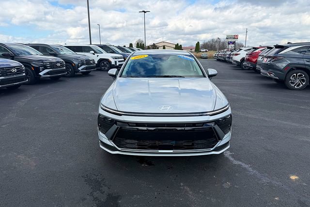 New 2025 Hyundai Sonata SE image 2