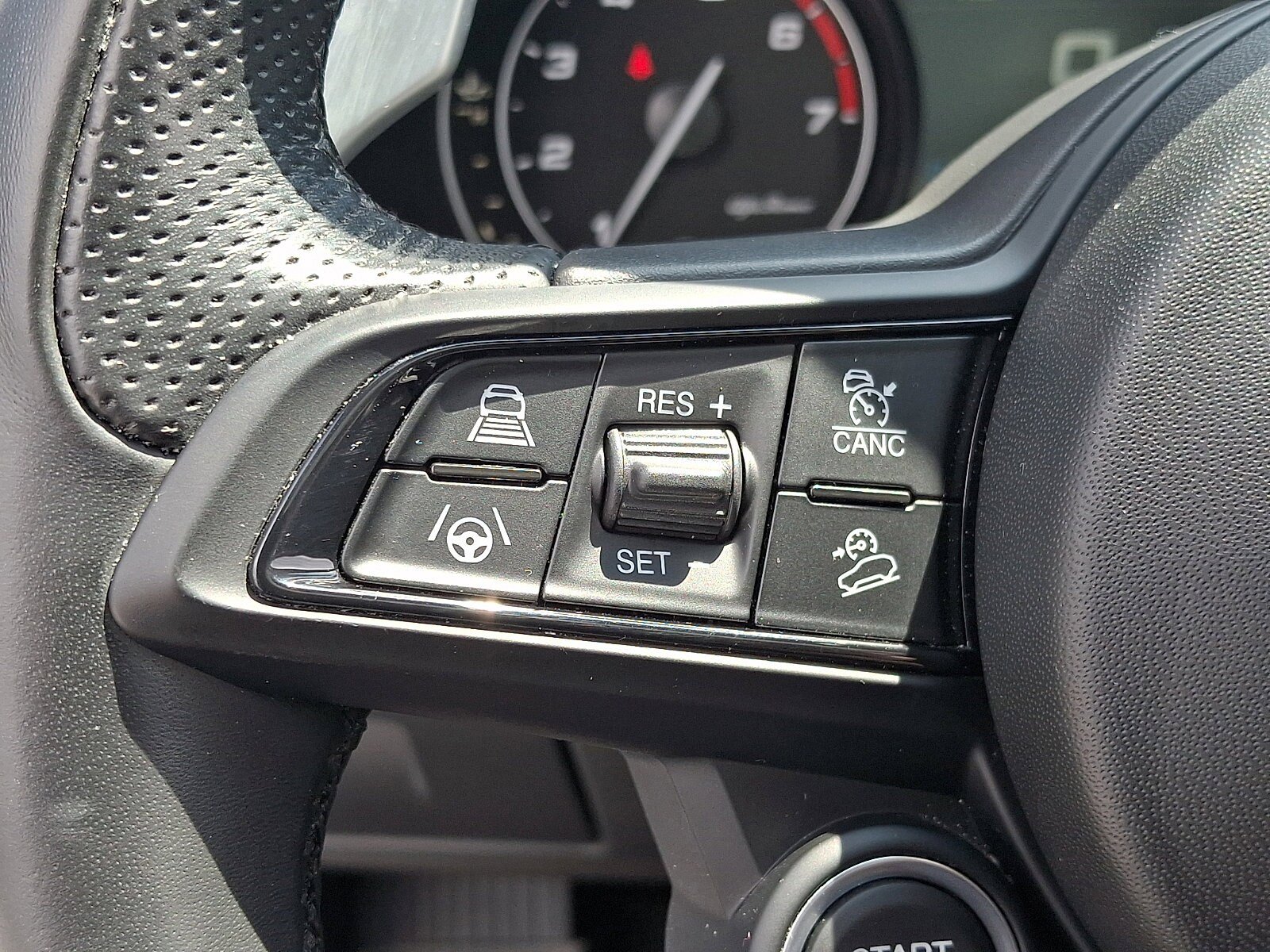 Used 2022 Alfa Romeo Stelvio Veloce image 21