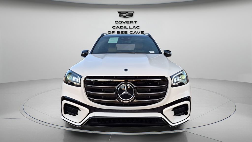 Used 2026 Mercedes-Benz GLS 580 4MATIC image 2