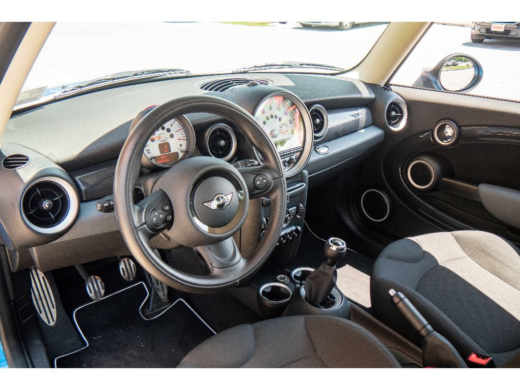 Used 2011 MINI Cooper S FWD image 12