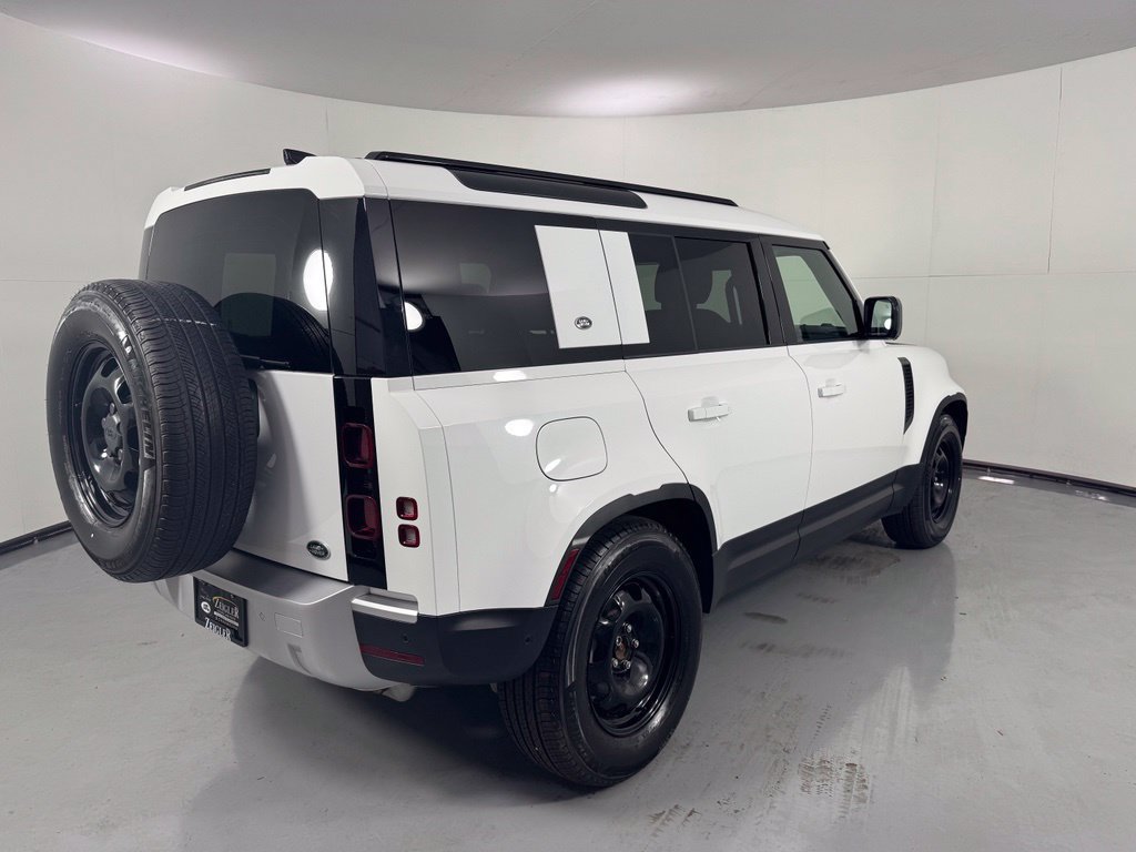 Used 2022 Land Rover Defender 110 AWD/4WD image 5