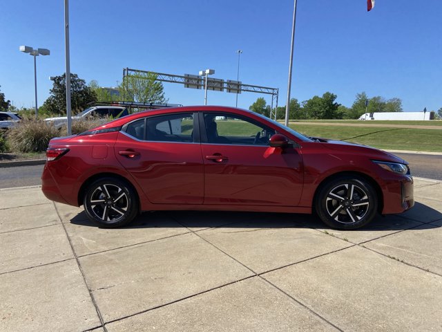 Used 2024 Nissan Sentra SV FWD image 13
