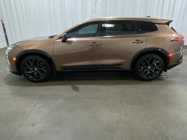 Certified 2025 Toyota Crown Signia w/ Advanced Technology Package image 6