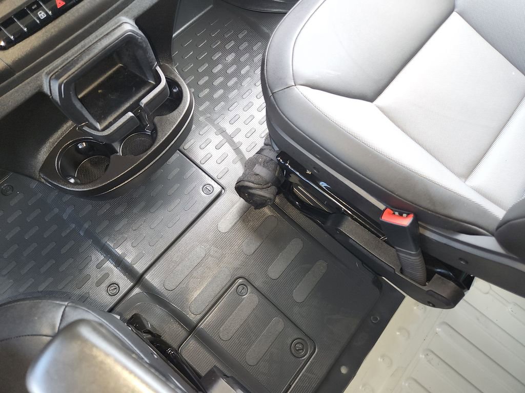 Used 2026 RAM ProMaster 2500 w/ Convenience Group FWD image 24