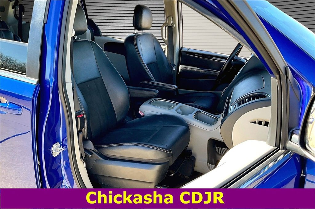 Used 2019 Dodge Grand Caravan SXT image 28