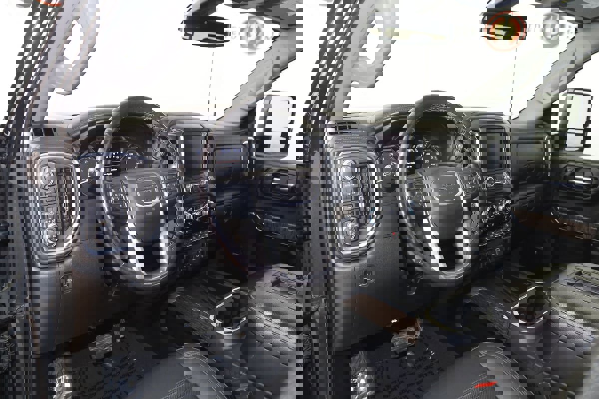 Used 2022 GMC Sierra 2500 Denali w/ Snow Plow Prep/Camper Package image 25