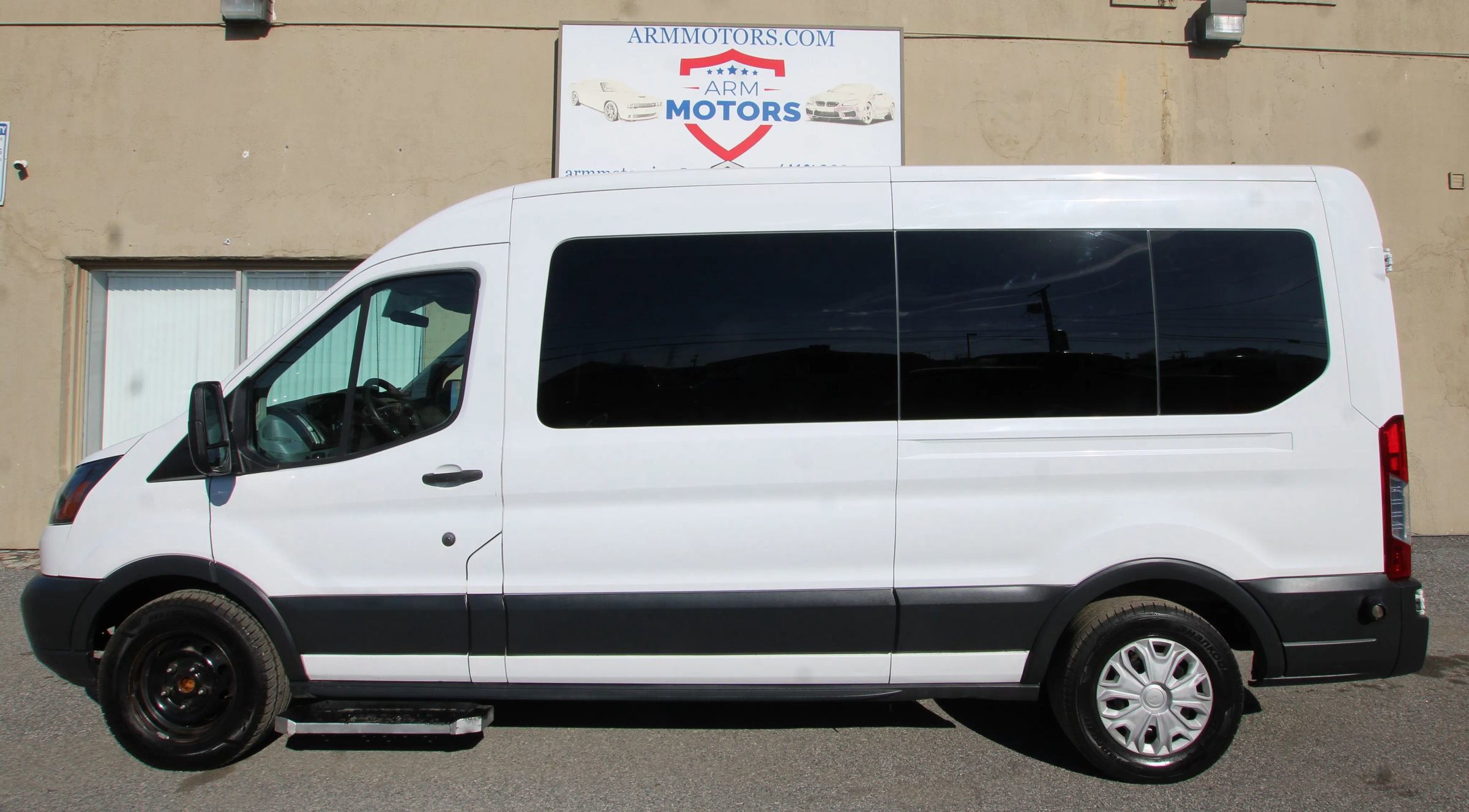 Used 2016 Ford Transit 350 XL image 5