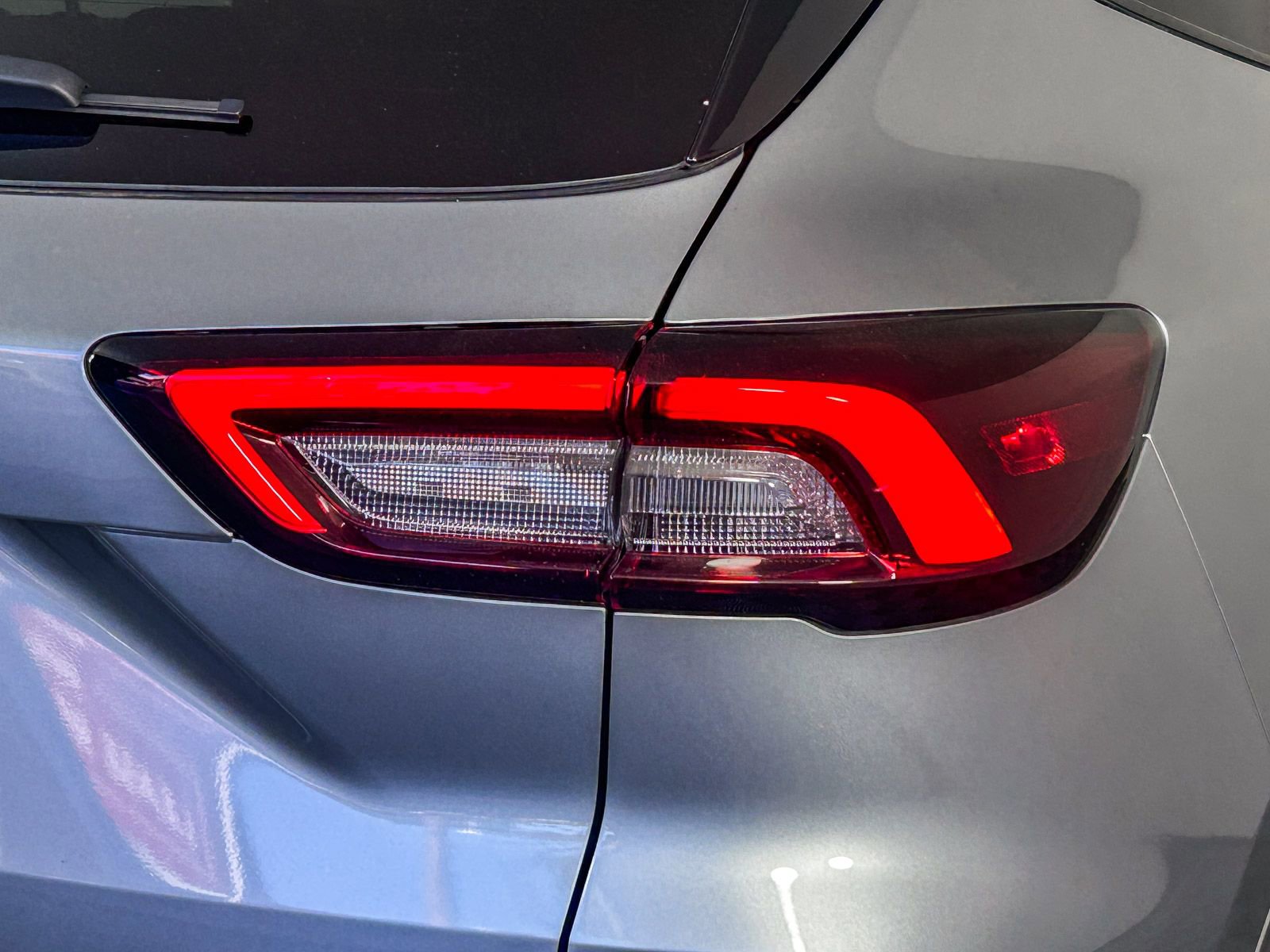 Used 2024 Ford Escape ST-Line image 9