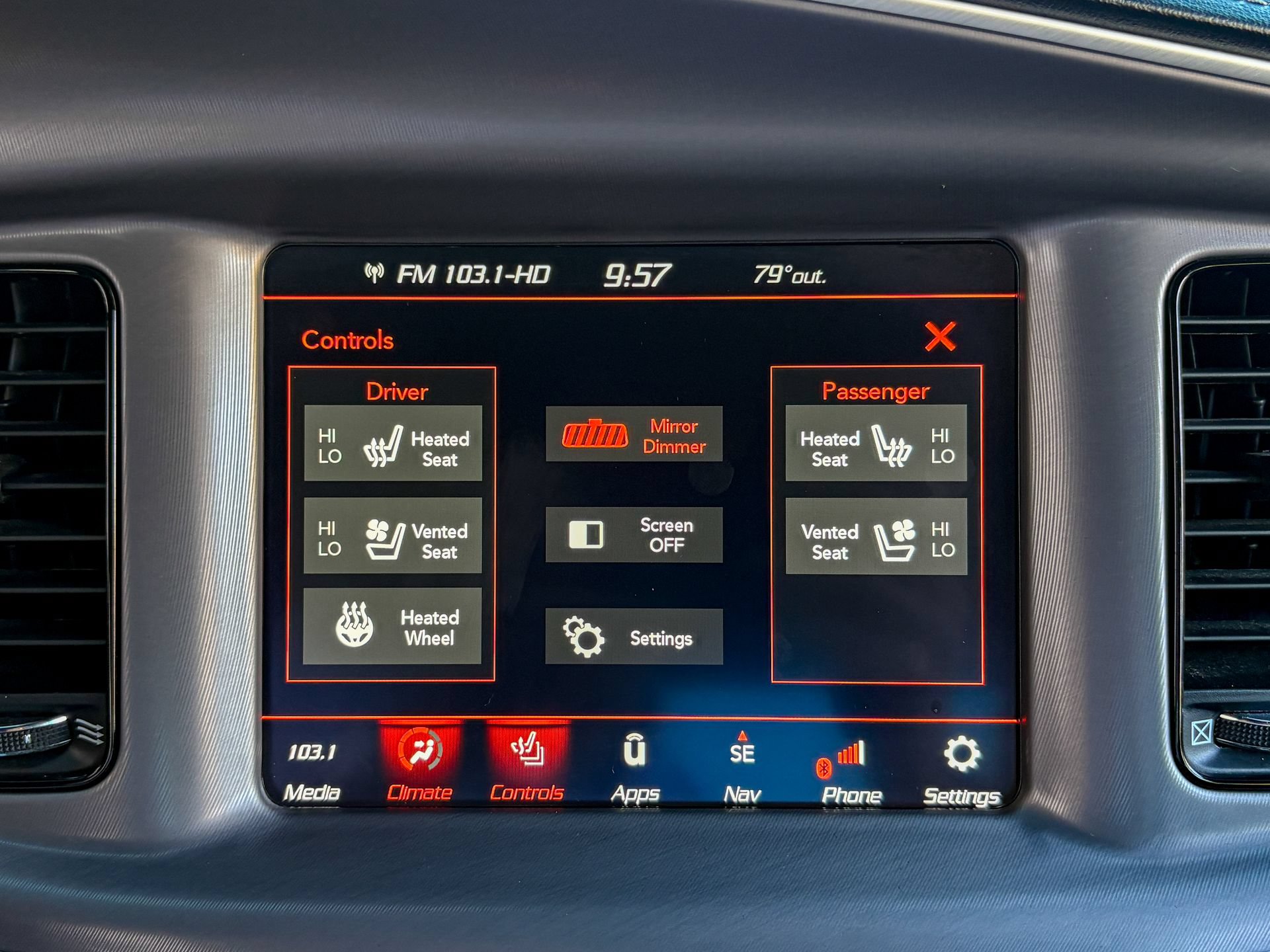 Used 2022 Dodge Charger R/T w/ Plus Group RWD image 23