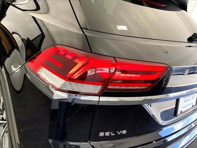 Used 2023 Volkswagen Atlas Cross Sport SEL Premium R-Line image 29