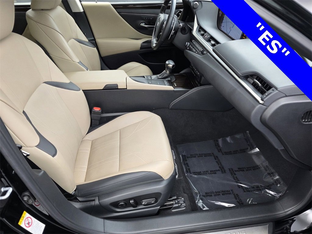 Used 2019 Lexus ES 300h image 30