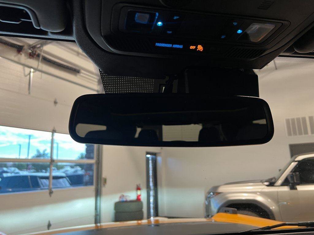 Used 2022 Ford Bronco Wildtrak image 24