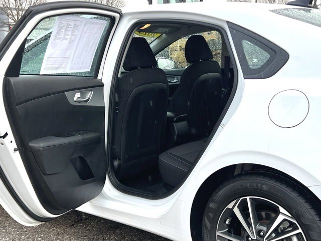 Used 2023 Kia Forte LXS image 27