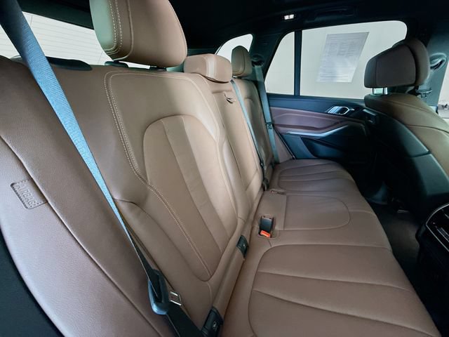 Used 2022 BMW X5 xDrive40i w/ Premium Package AWD/4WD image 27