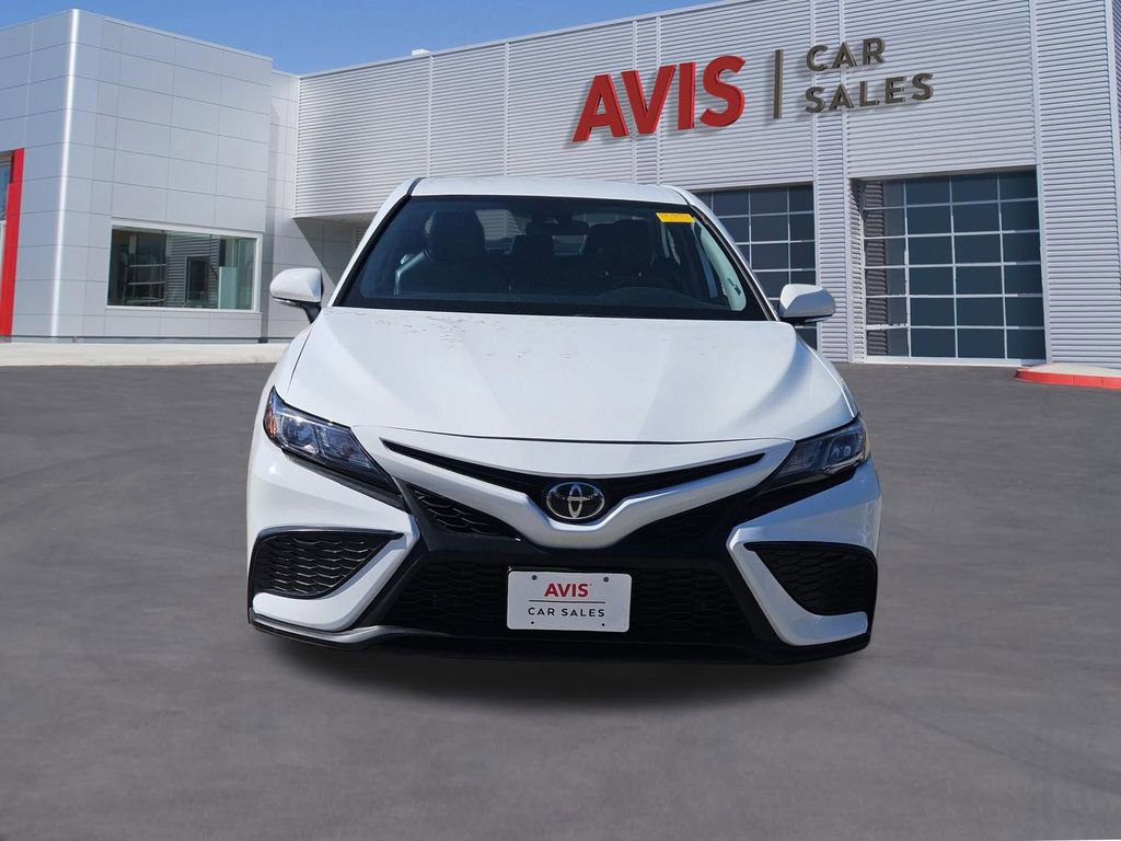 Used 2024 Toyota Camry SE image 10