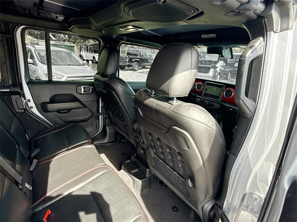 Used 2021 Jeep Wrangler Unlimited Rubicon image 32