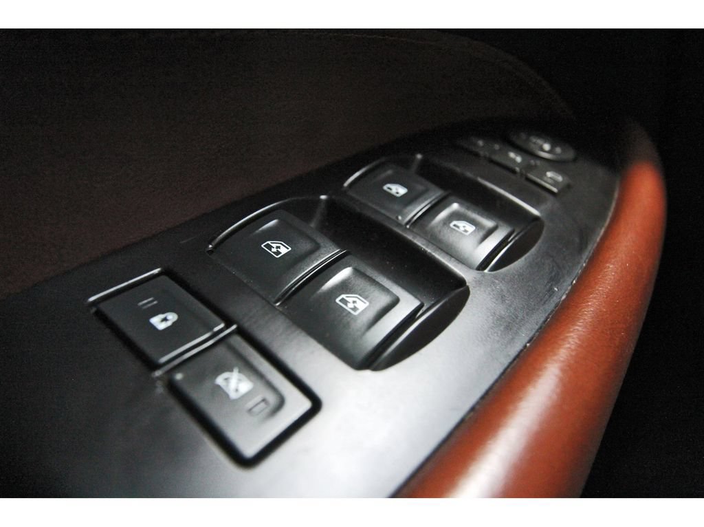 Used 2020 Cadillac Escalade ESV Luxury AWD/4WD image 21