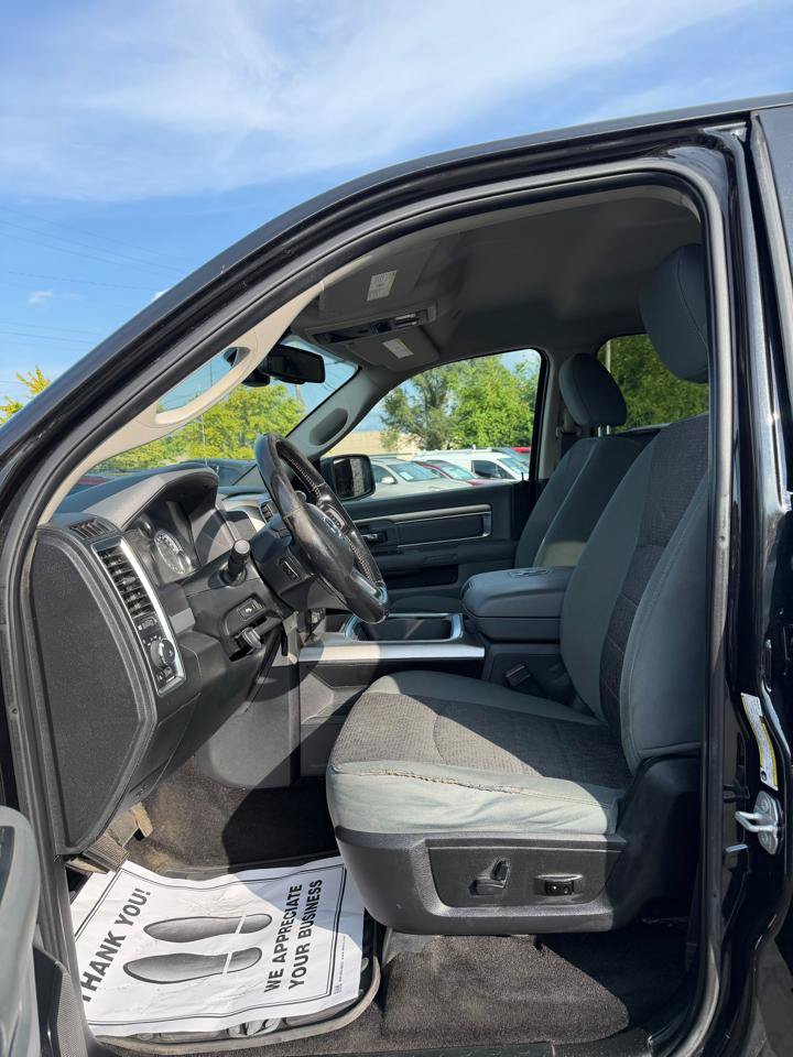 Used 2018 RAM 2500 Big Horn w/ Harvest Edition AWD/4WD image 15