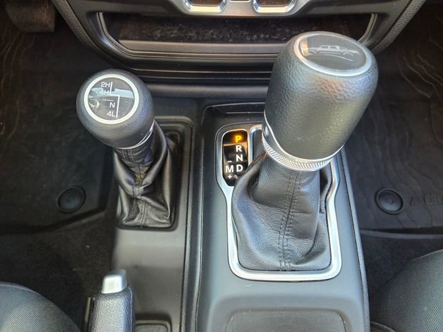 Used 2021 Jeep Gladiator Willys image 29