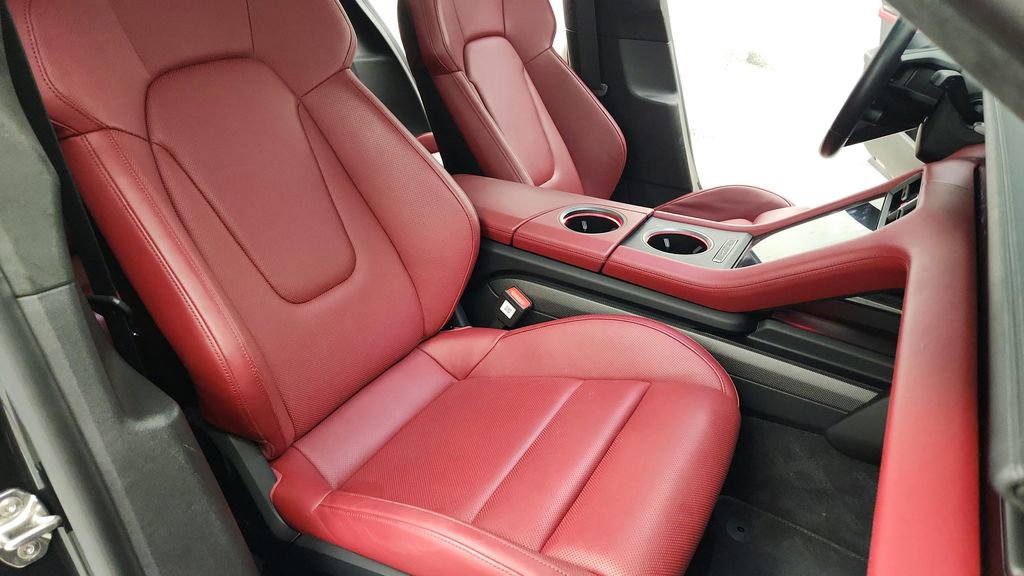 Used 2020 Porsche Taycan Turbo S AWD/4WD image 44