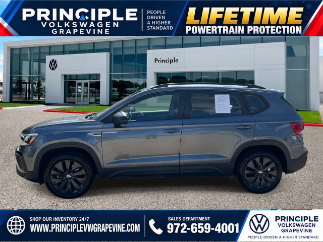 Used 2023 Volkswagen Taos S w/ Driver Assistance Package FWD image 5