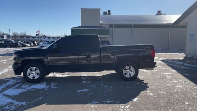 Used 2017 Chevrolet Silverado 1500 Custom image 5