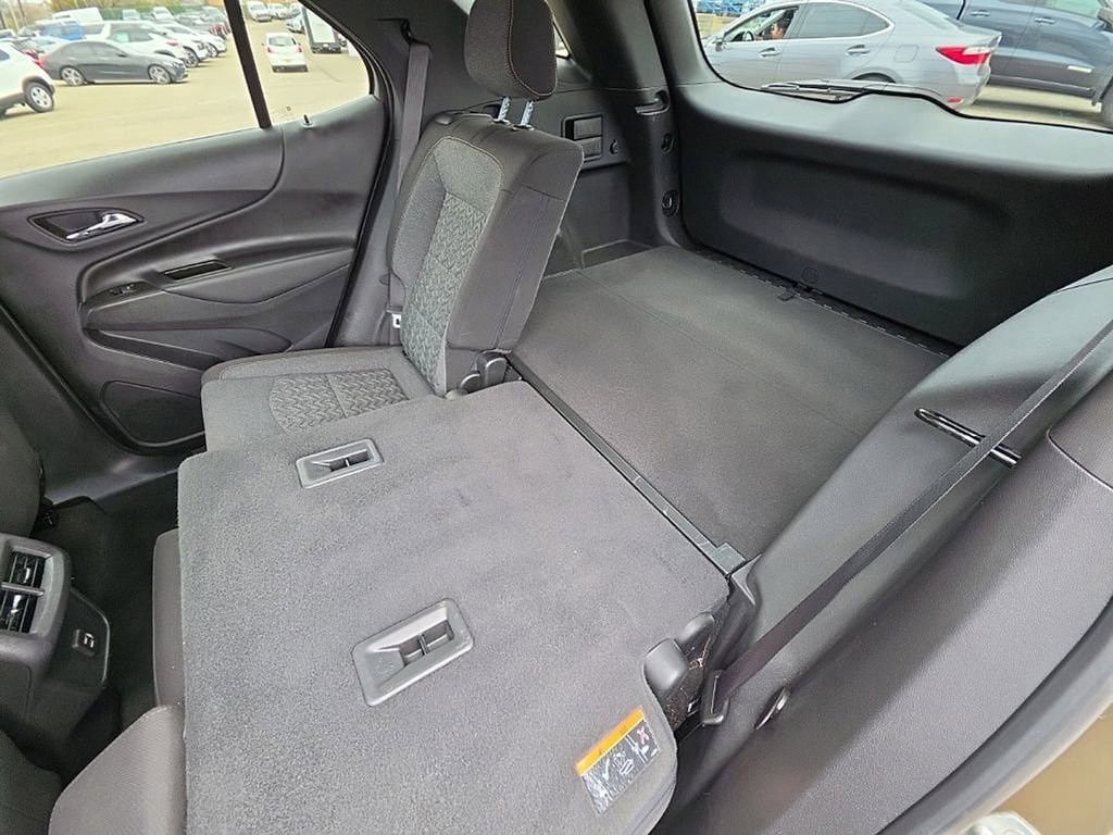 Used 2023 Chevrolet Equinox LT AWD/4WD image 26