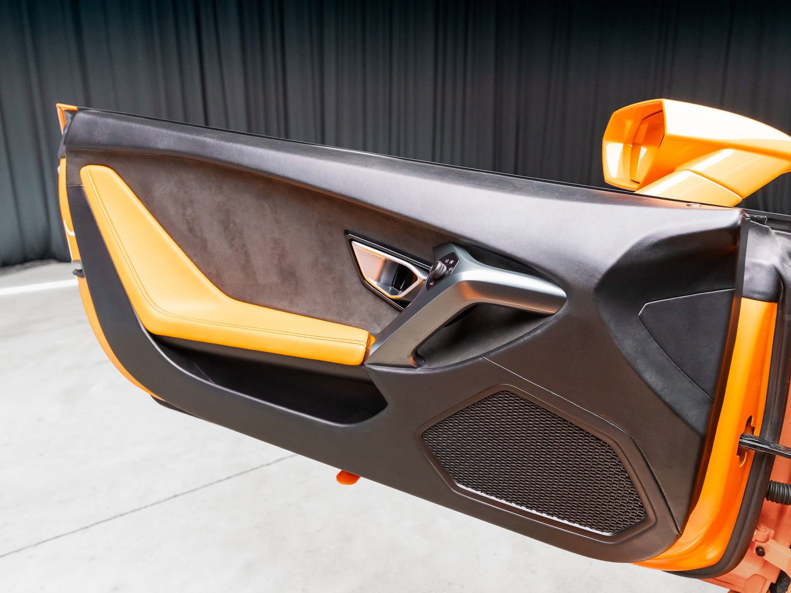 Used 2015 Lamborghini Huracan LP 610-4 image 60