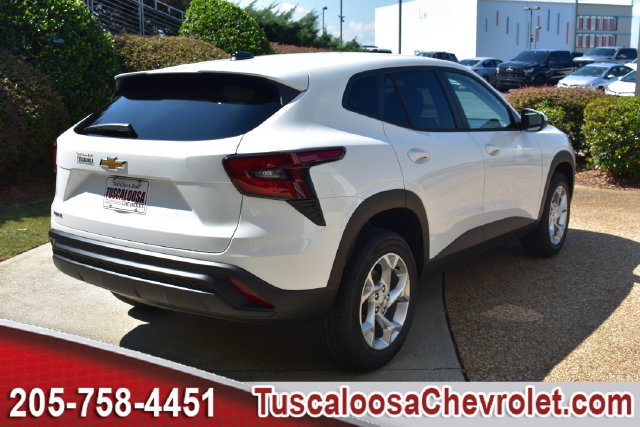 New 2026 Chevrolet Trax LS w/ LS Convenience Package FWD image 9