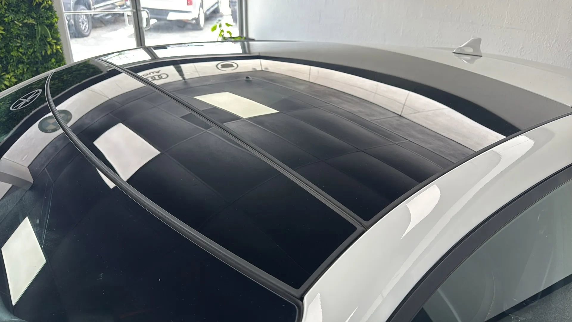 Used 2019 Hyundai Veloster Turbo FWD image 43
