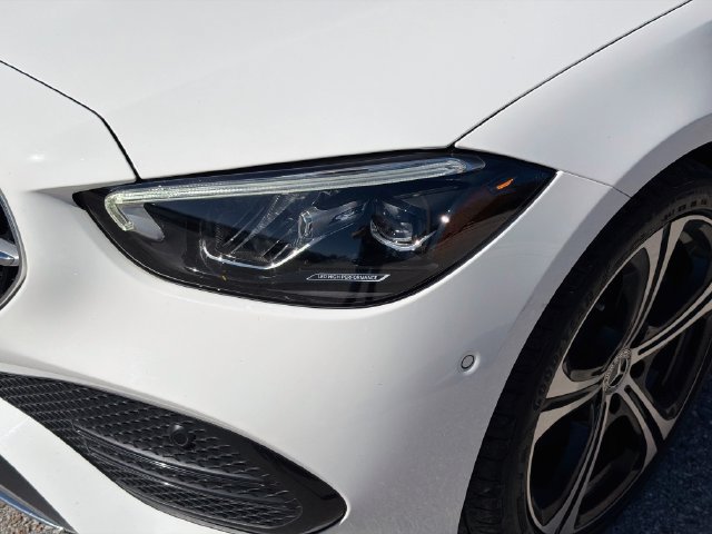Used 2024 Mercedes-Benz C 300 Sedan image 9