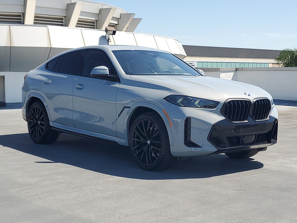 Used 2024 BMW X6 xDrive40i w/ Premium Package AWD/4WD image 2