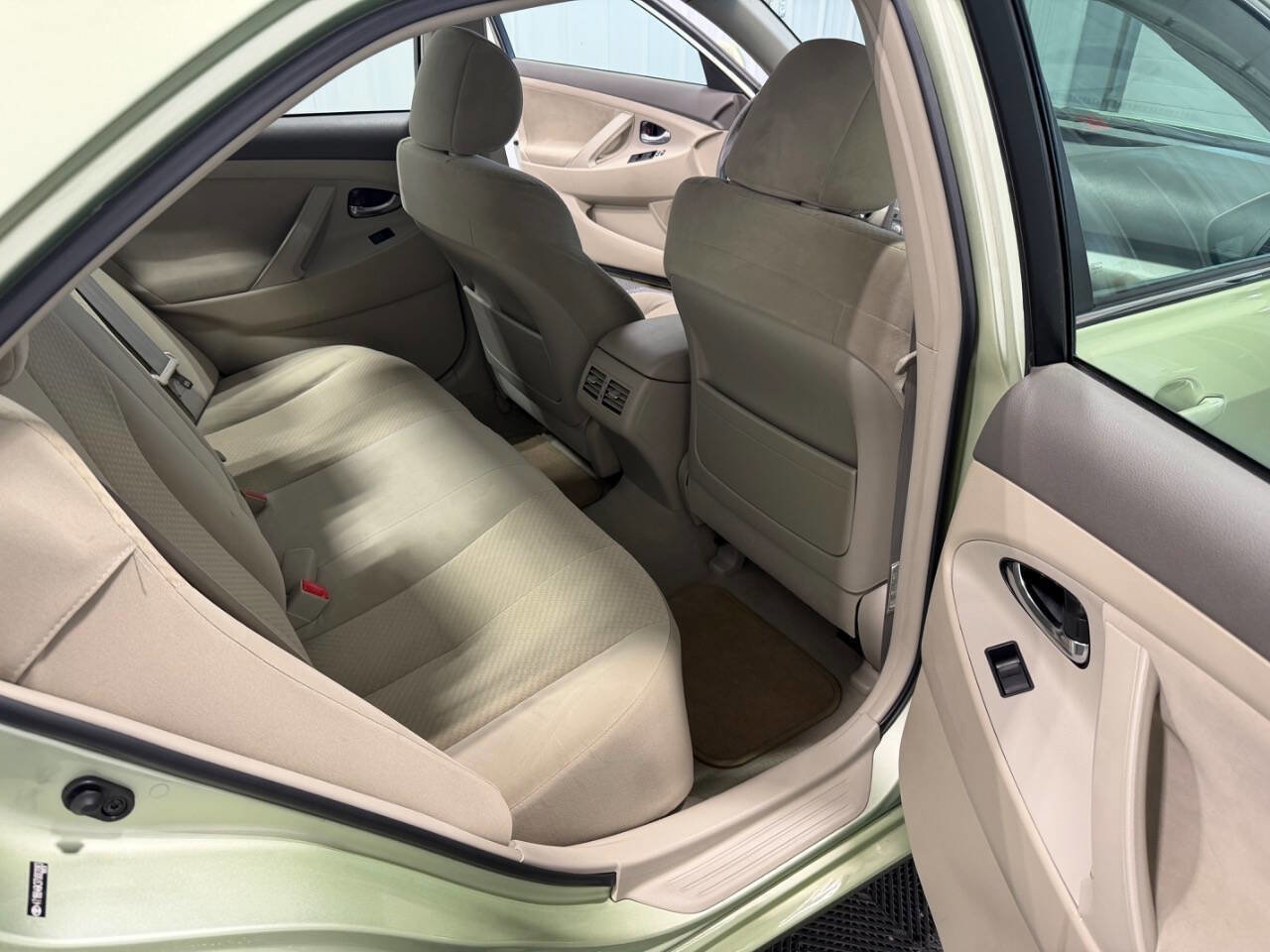 Used 2007 Toyota Camry Hybrid image 9