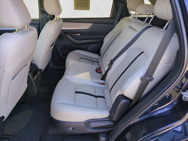 Used 2025 MAZDA CX-90 3.3 Turbo w/ Preferred Package AWD/4WD image 19